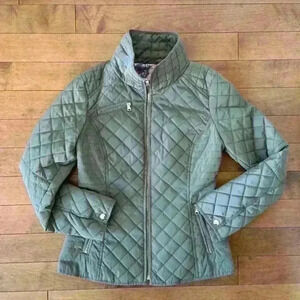 Jessica Simpson | Light weight quilted green barn jacket size small